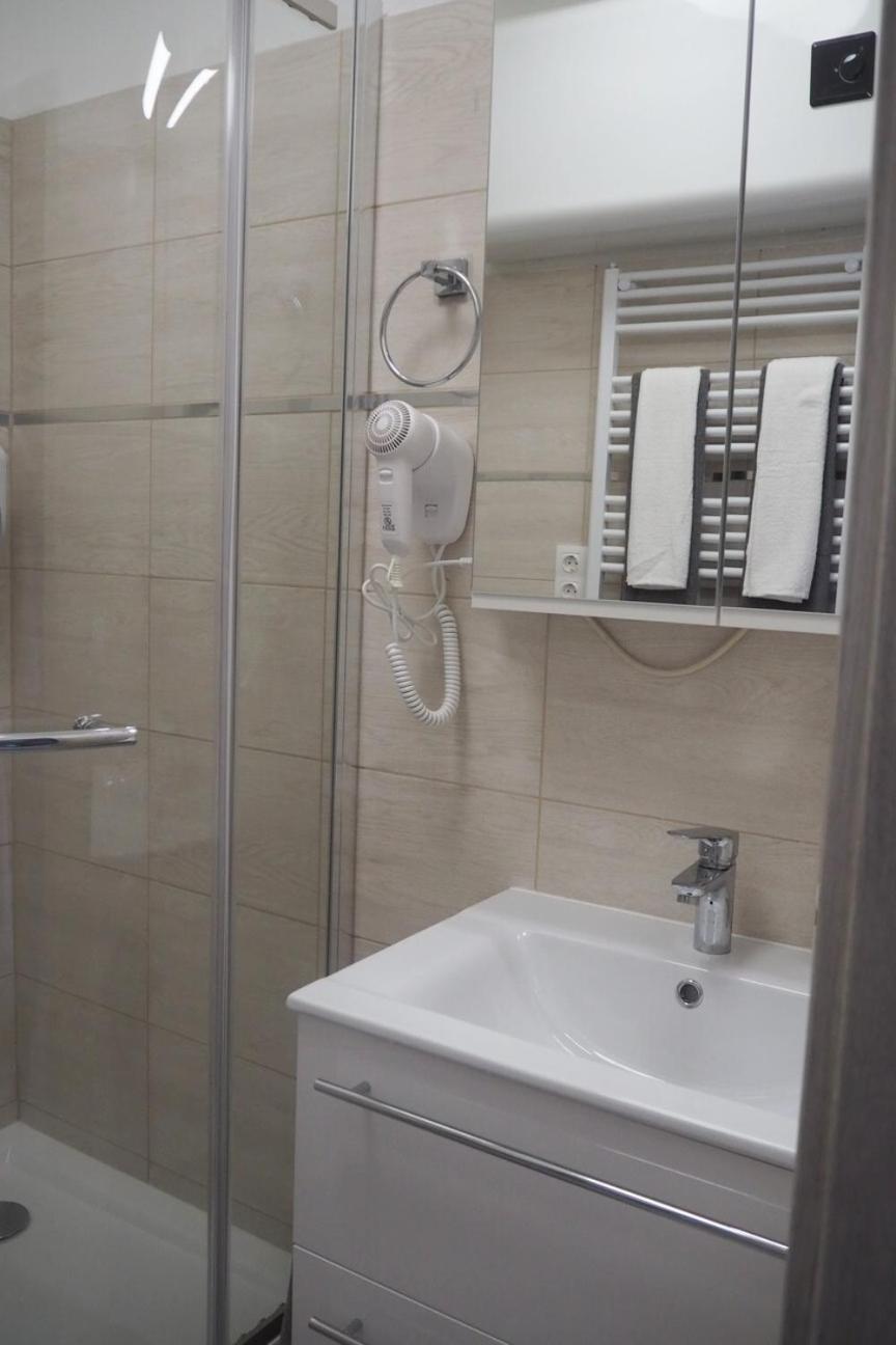 Appartement Szent Benedek Apartman à Fot Extérieur photo
